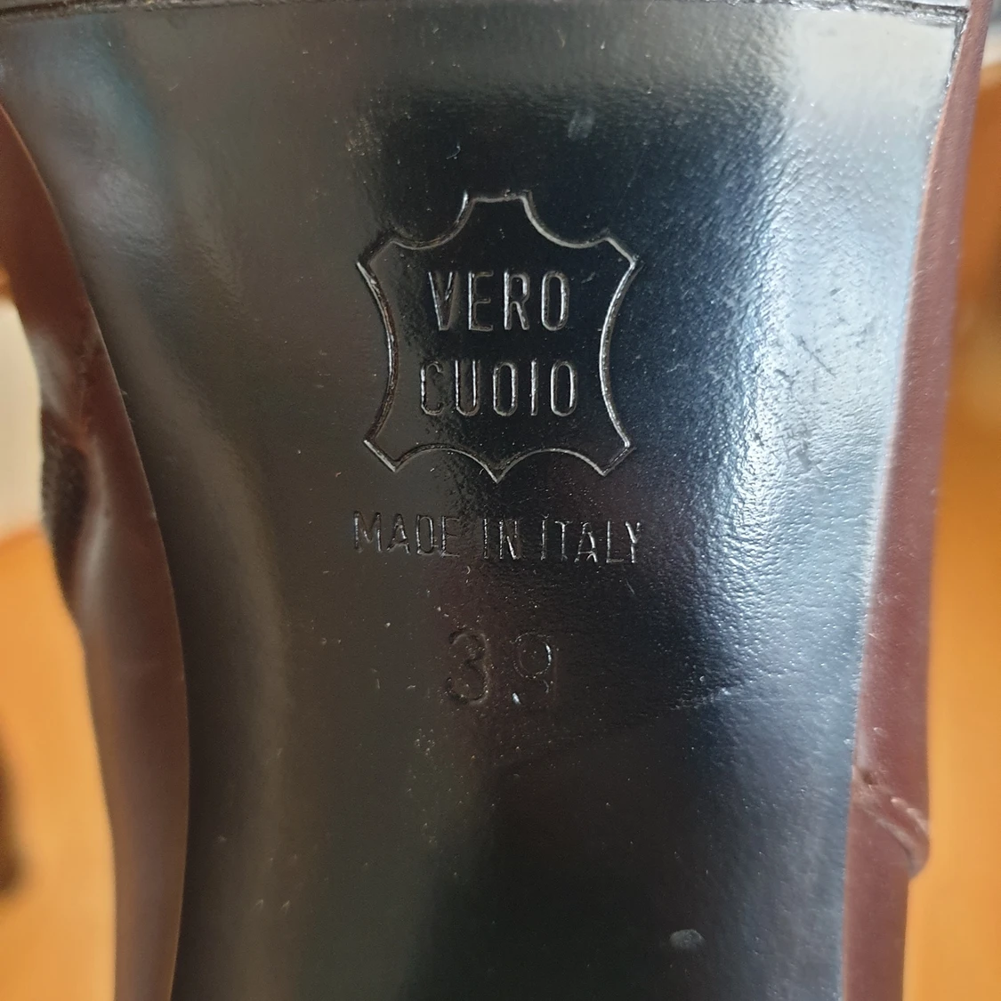 Oanvända stövletter  - 91