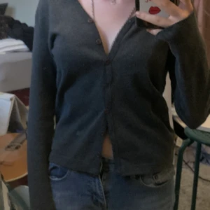 superfin tröja!! - 🚨ALLT PÅ MIN SIDA 30KR!!🚨