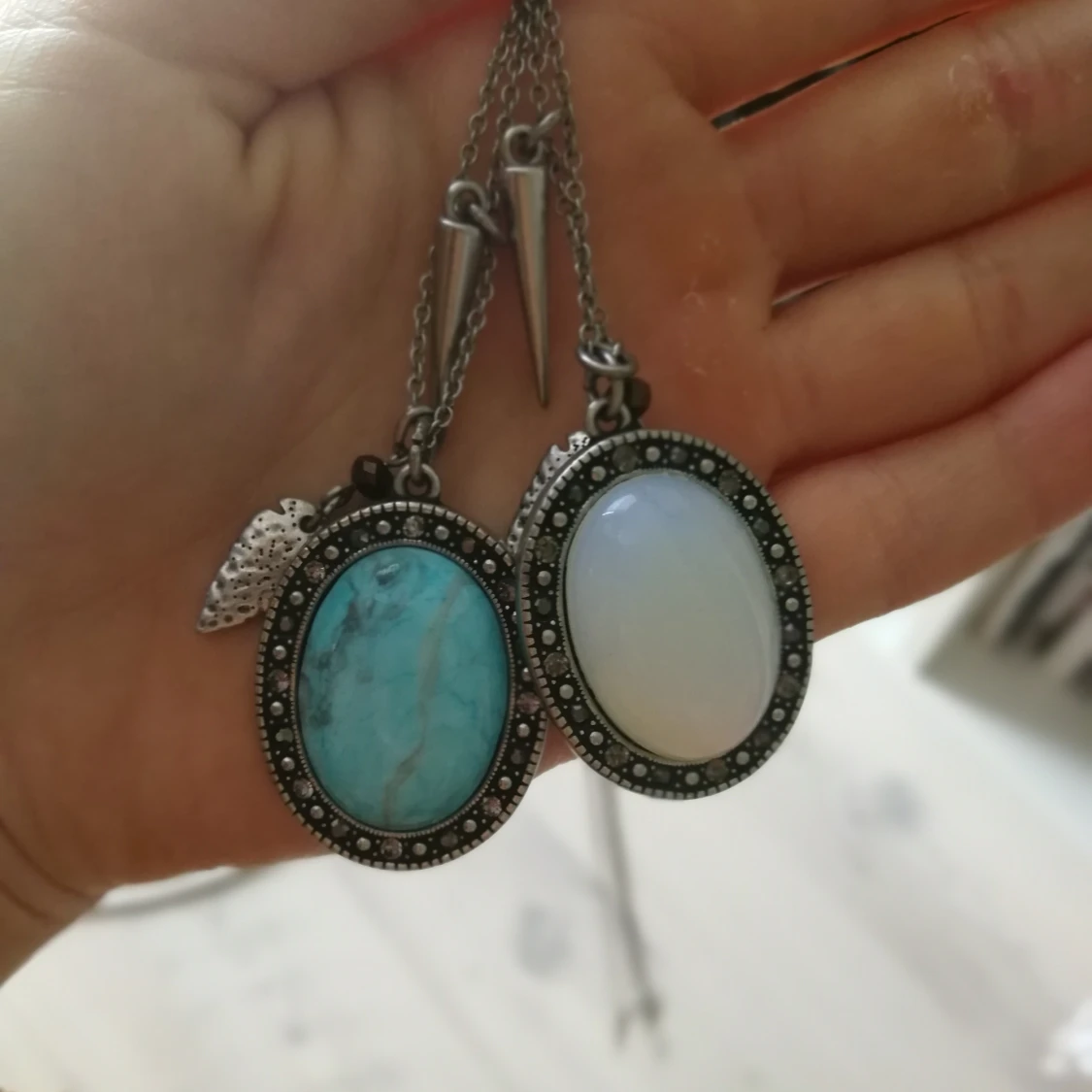 Halsband med opal och turkos sten - 90