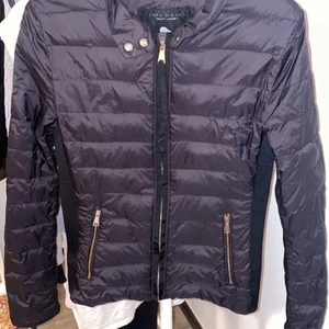 Jacka från Zara  - Fin dunjacka från Zara i storlek S, buda gärna❤️