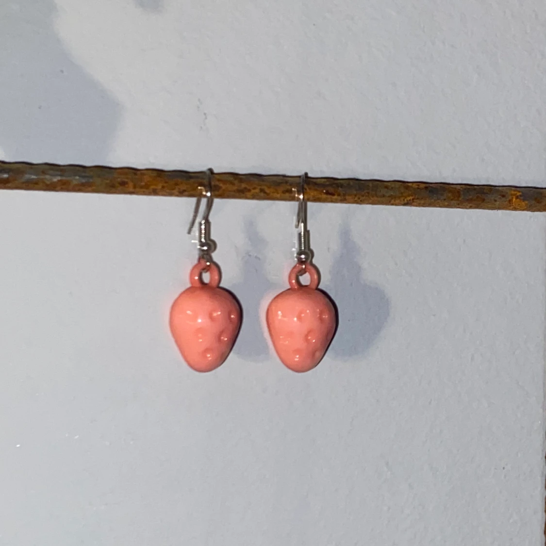 strawberry earrings 