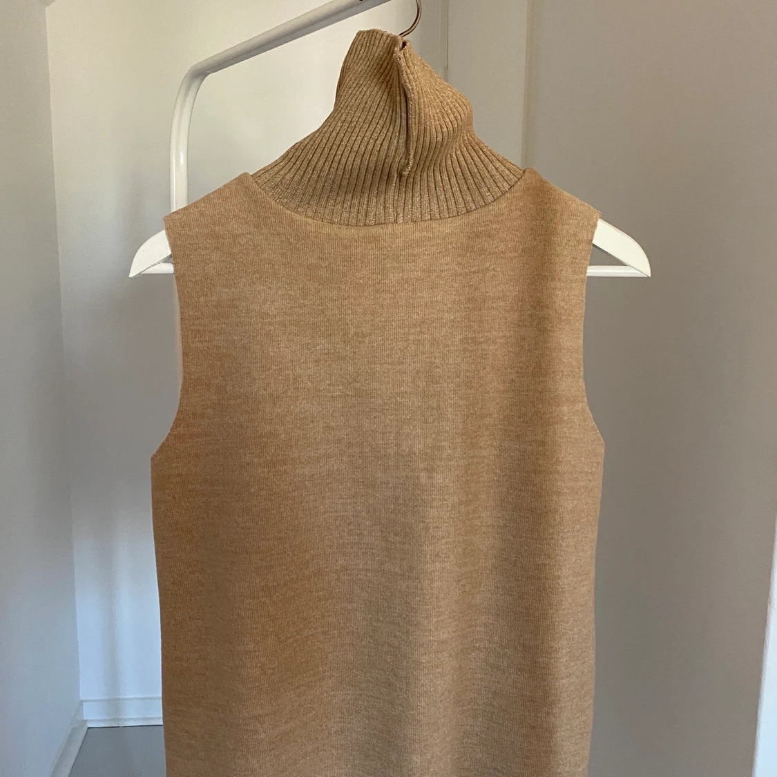 Beige Zara tröja - 91