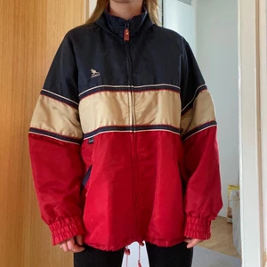 Kangol jacka - Köpt här på plick men jag har bara använt den ett fåtal gånger. 