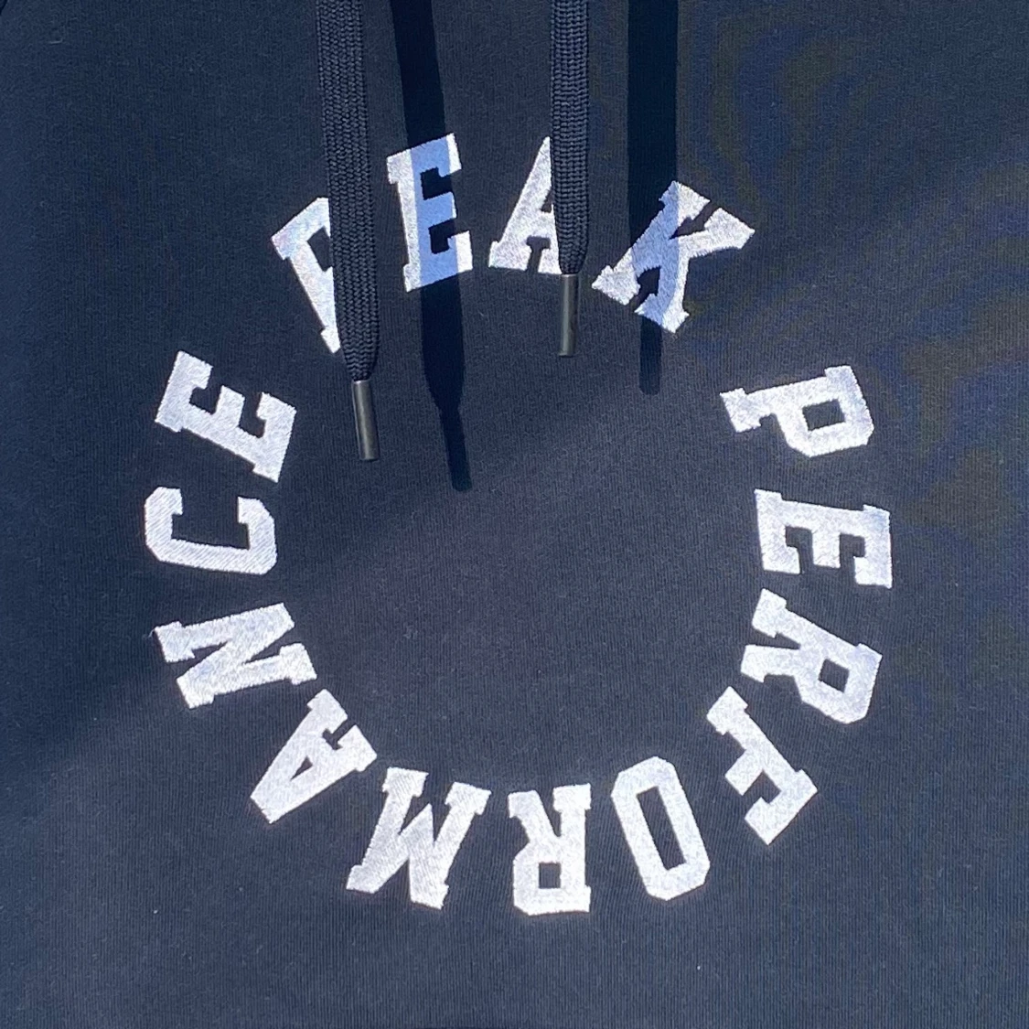 Peak Performance Hoodie (M) - 91