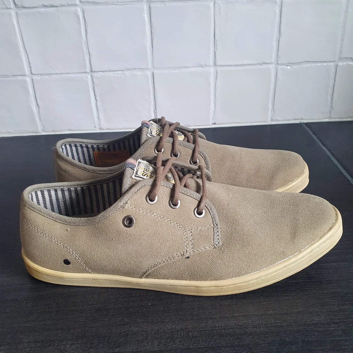 SNEAKY STEVE storlek 43 - 90