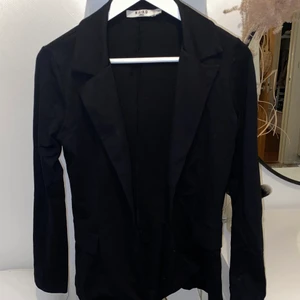 Blazer - Nakd Blazer i storlek 32