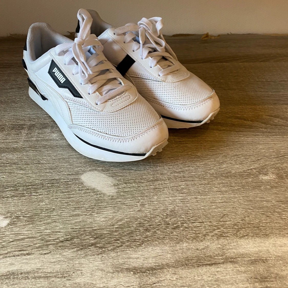 Puma skor svart vita 