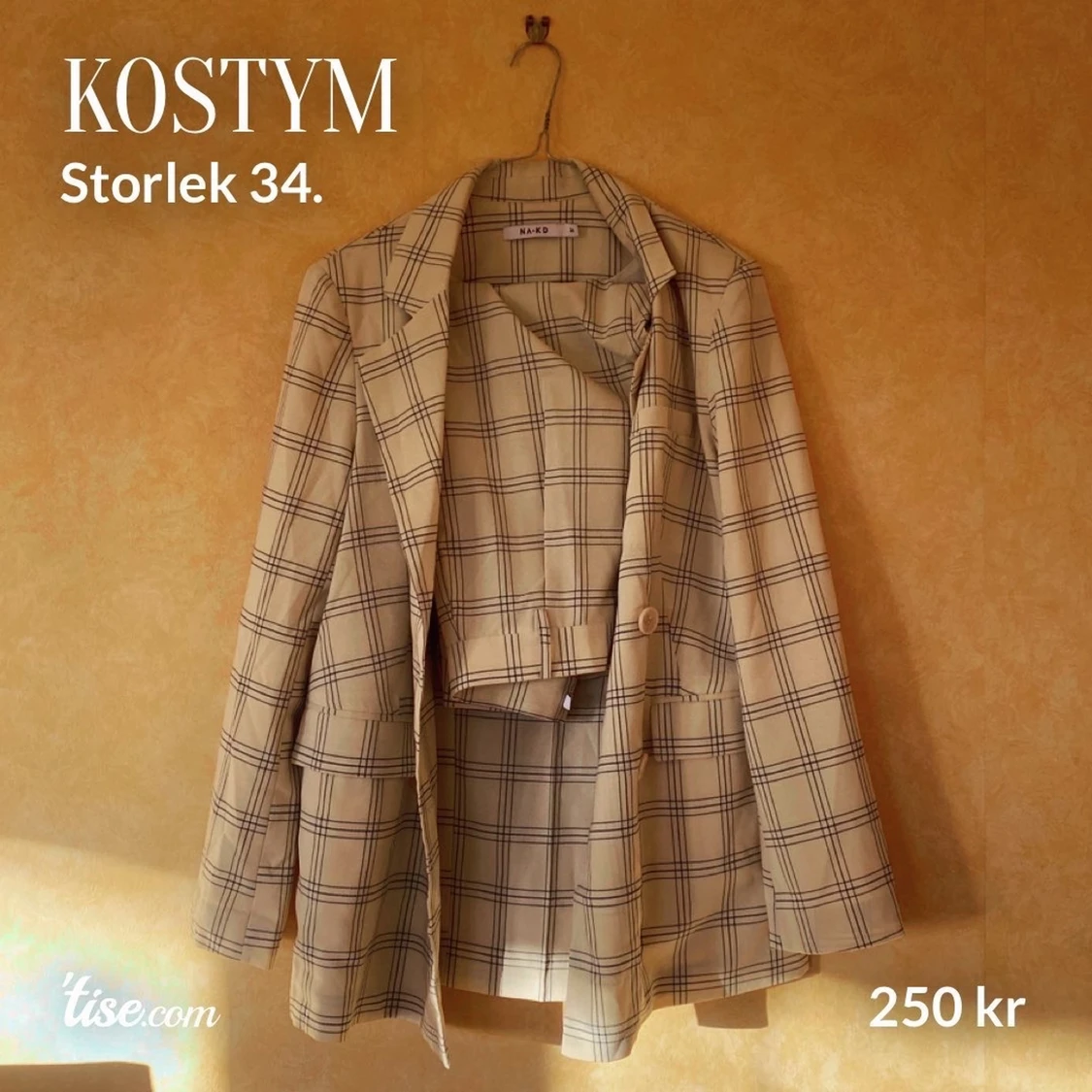 Kostym från NA-KD  - 90