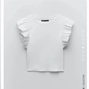 Zara topp  - Superfin och populär topp från zara, slutsåld! Endast använd några enstaka gånger🥰