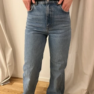 Blå Jeans - Zara jeans, inte så använda