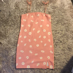 En klänning från SHIEN💕 - En fin klänning passar bra till sommaren 