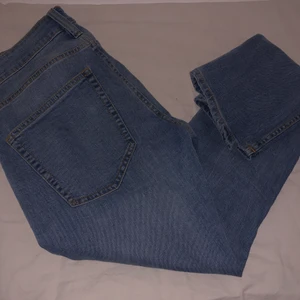Jeans ifrån lager 157 - Jeans ifrån lager 157 i storlek S 100kr (priset är ej hugget i sten)