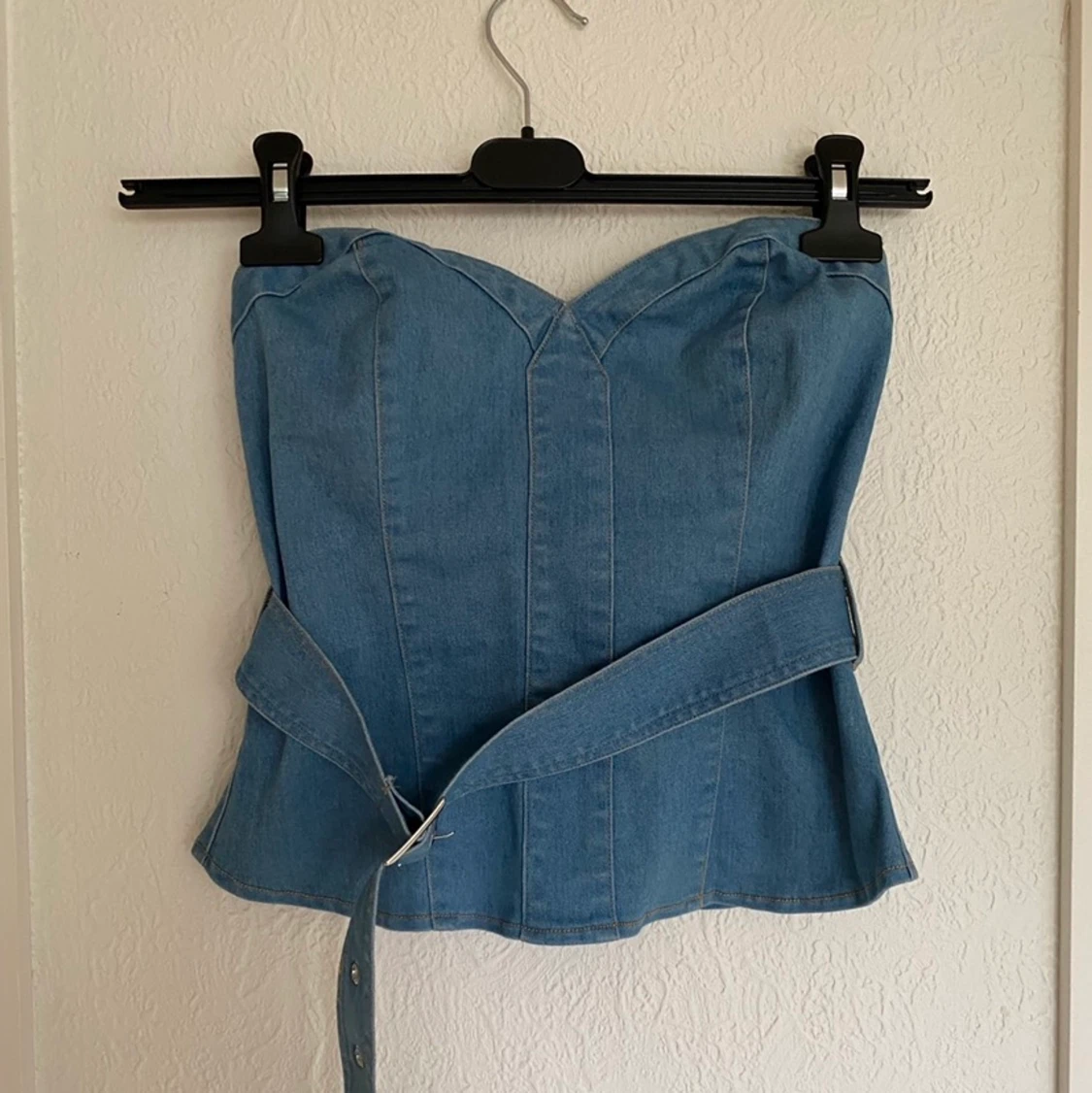 Blå jeanstopp från m-kae - som ny - 90