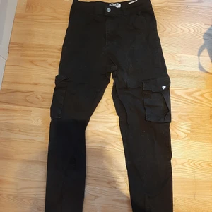 Cargobyxor från Madlady - Storlek XS. Fint skick 😊