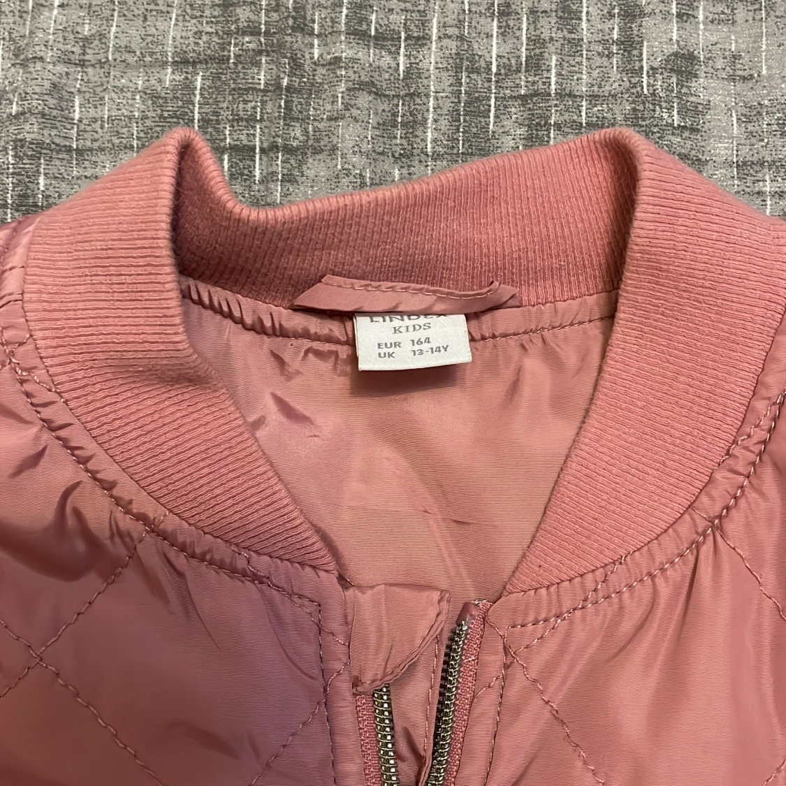 Jacka i storlek 164 - 90