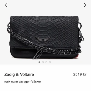 Zadig väska - Jättefin zadig väska som är i hyfsat skick men några få defekter, skriv för fler bilder. Nypris är ca 2500 men säljer för 1000💗 !!pris kan diskuteras!!