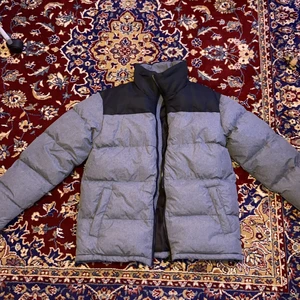 Puffer jacka - Så fin pufferjacka från ETIREL😇 Helt nyskick!! Står S men klart oversized i storleken då jag har S💓 skriv privat för fler frågor