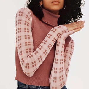 Polotröja från zara  - En unik polotröja från Zara, i nyskick! köpare står för frakten 💕🚚