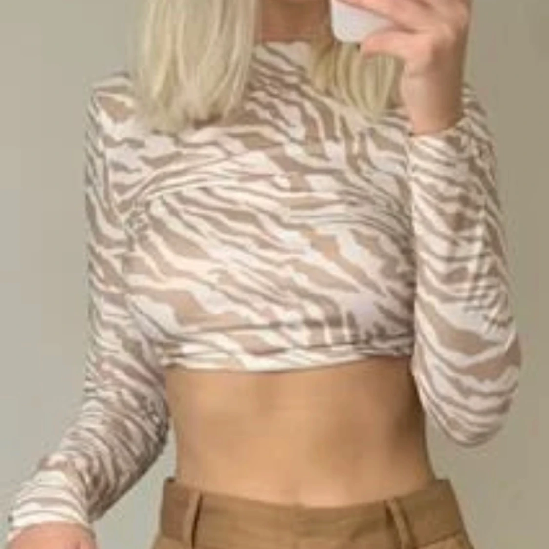 Zebra tröja med öppen rygg😍 - 90