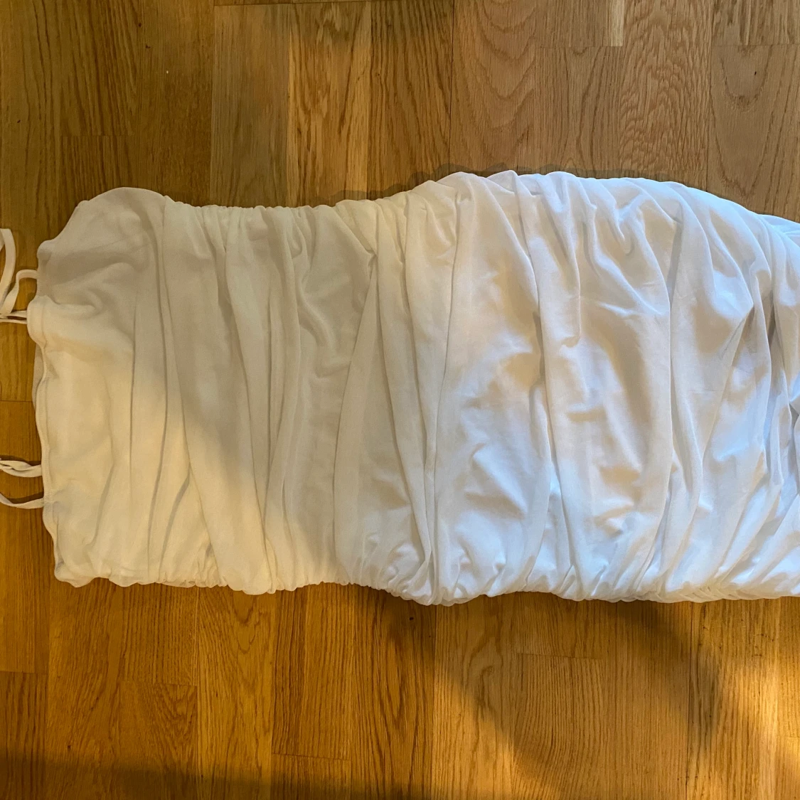 Vit klänning i strl. S - 91