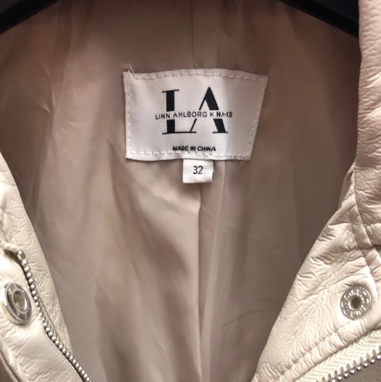 Aldrig använd Nakd Linn Ahlborgs kollektion kappa - 90