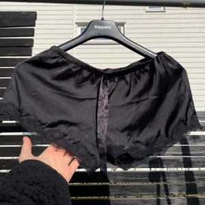 sov shorts - snygga spets sov shorts, aldrig använda 💕 köparen står för frakten