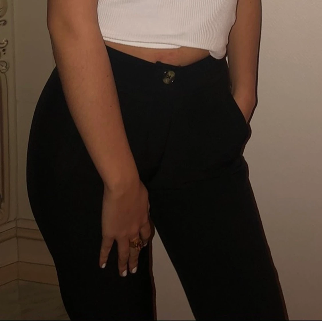 Svarta kostymbyxor  - 91