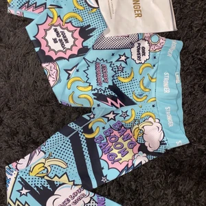 STRONGER leggins/byxor  - Jag säljer ett par STRONGER leggings i storlek M. De är väldigt stretchiga och sköna, åker inte ner när man springer eller hoppar. 