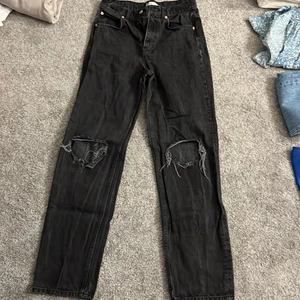 Jeans  - Ett par jeans från Gina i storlek 36 säljer för 150 