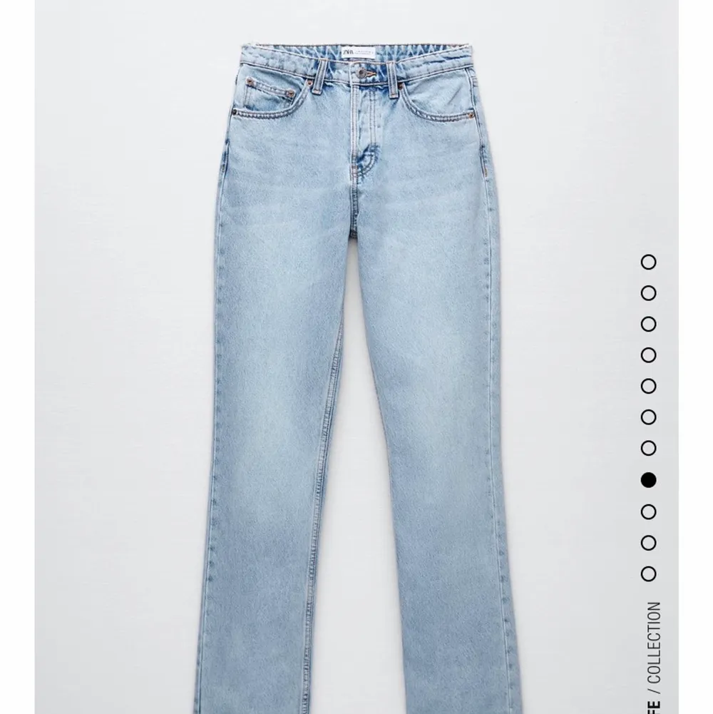 Slutsålda midrise jeans från zara i storlek 36. 250kr inkl frakt. Jeans & Byxor.