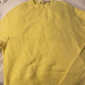 Fin gul tröja  - Tveka inte vid frågor