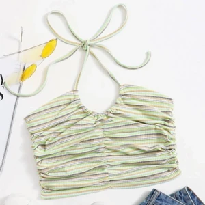 Topp - En gullig sommartopp från SHEIN i storlek S i fint skick❤️skriv för egna bilder 