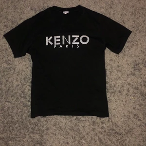 Kenzo T-shirt  - Skick 8/10