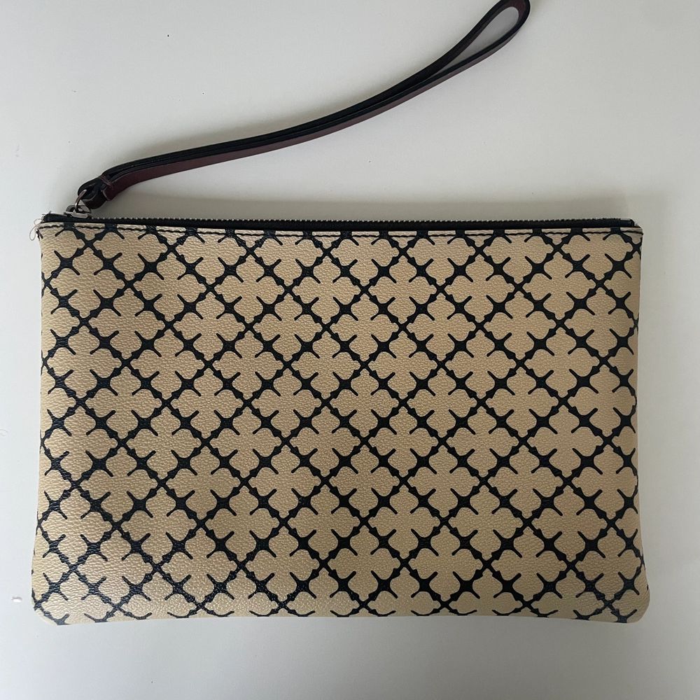 By Malene Birger clutch | Plick Second Hand
