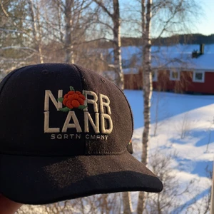 Säljer keps! - Barn Norrlands keps säljs! KOM DM!!!