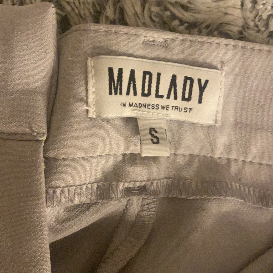 Madlady kostymbyxor storlek S  - 91