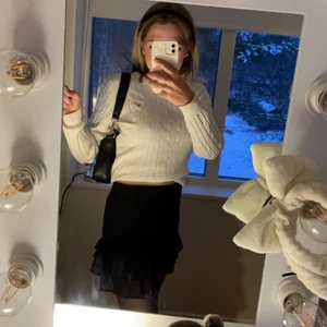 Gant stickad tröja  - Mysig gant tröja nästan oanvänd, använt 2 gånger. Inga fläckar osv. Jätte bra skick!!     (Frakten är redan beräknat i priset!)