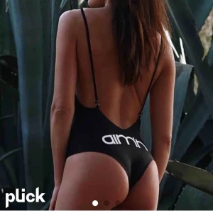 Aimn baddräkt 🩱  - Storlek M 