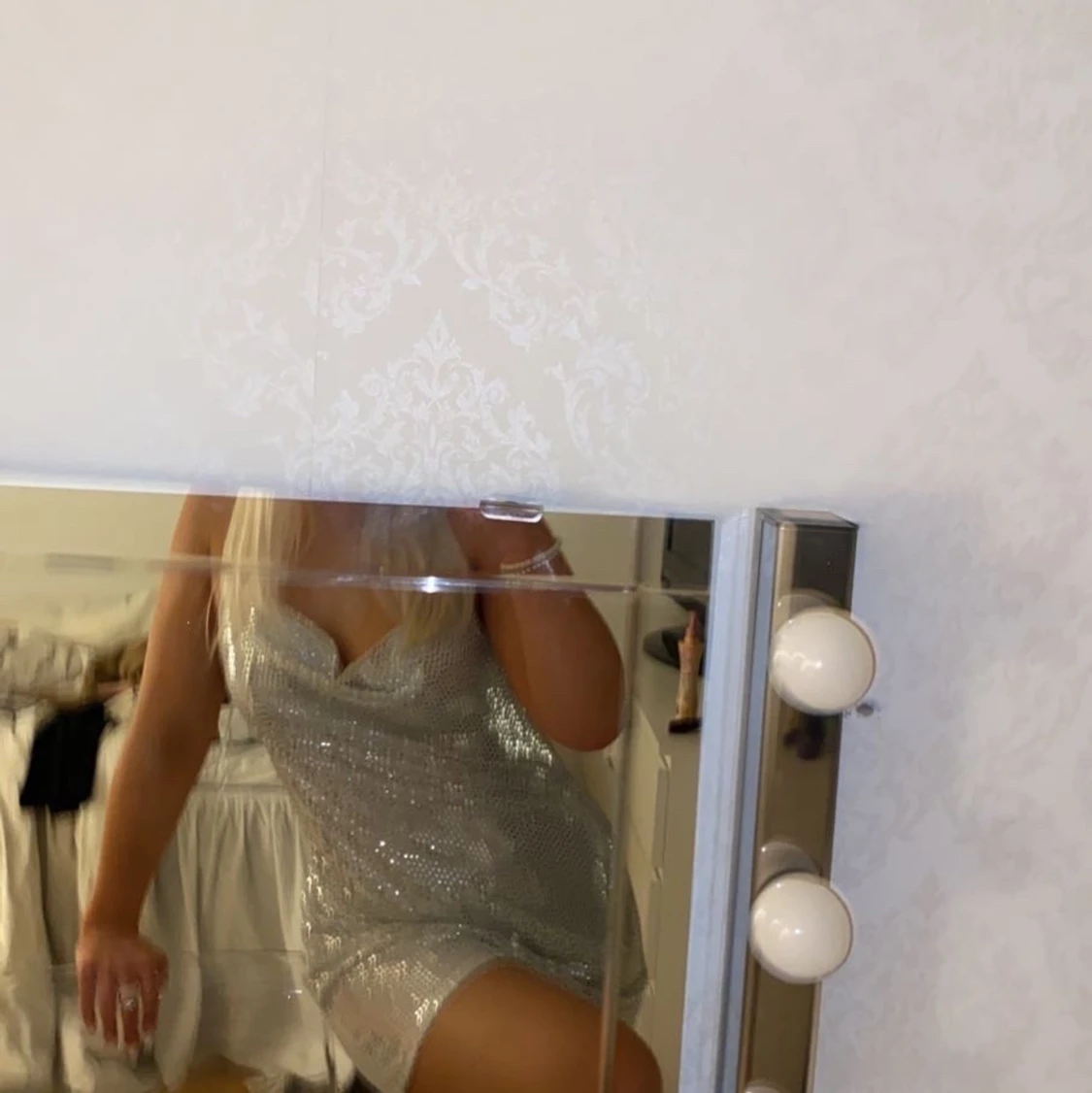 Glittrig klänning  - 90