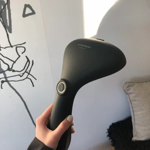Steamer - Säljer min steamer från steamery Stockholm då jag råkade köpa två stycken. Nypris 1200 Kr. Köparen storföretag frakten 💜