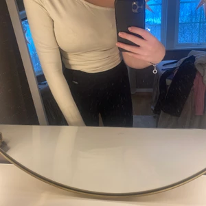 Na-kd topp - Fin tröja från NA-KD använd 1 gång🧡