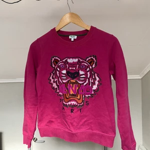 Kenzo tröja  - Tröja i storlek S från Kenzo. Knappt använd. 