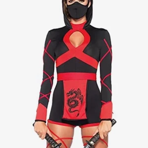 Halloween kostym - Hej säljer min halloween kostym då ja har hittat en annan 💕 stolek S💕