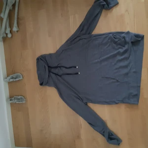 Stor skön Hoodie! - Oversized skön hoodie som passar allt få en storlek S-L :) 