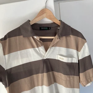 Hugo Boss piké  - Piké från Hugo Boss. Köpt för 549 säljer för 250. Bra skick. storlek M passar även L