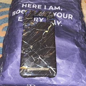 Port Laurent marble galaxy s8+ - Super fin men osäker till vilken galaxy tror till s8+