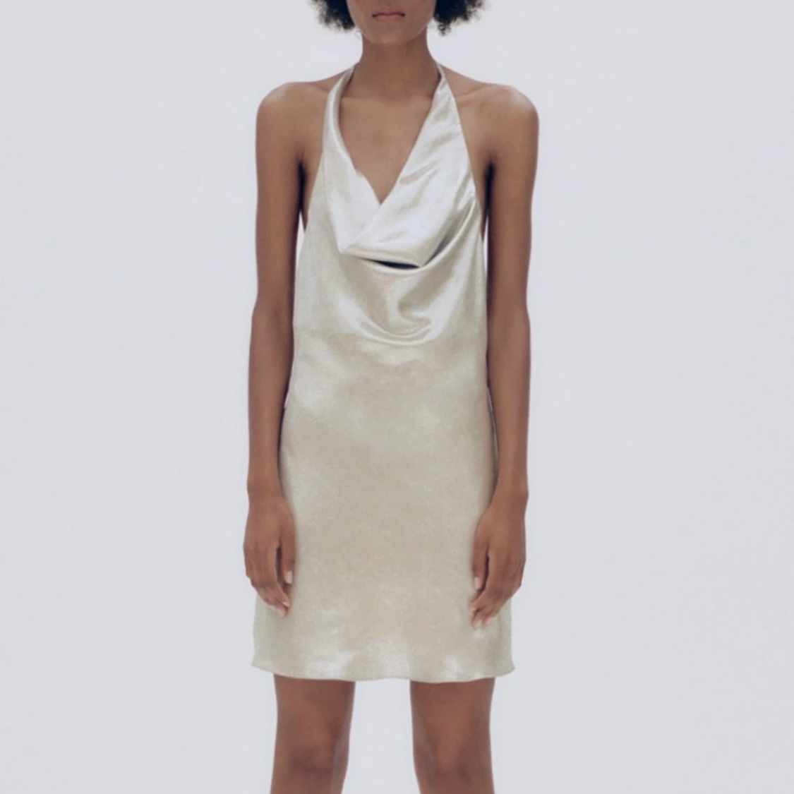 Klänning i metallic färg  - 90