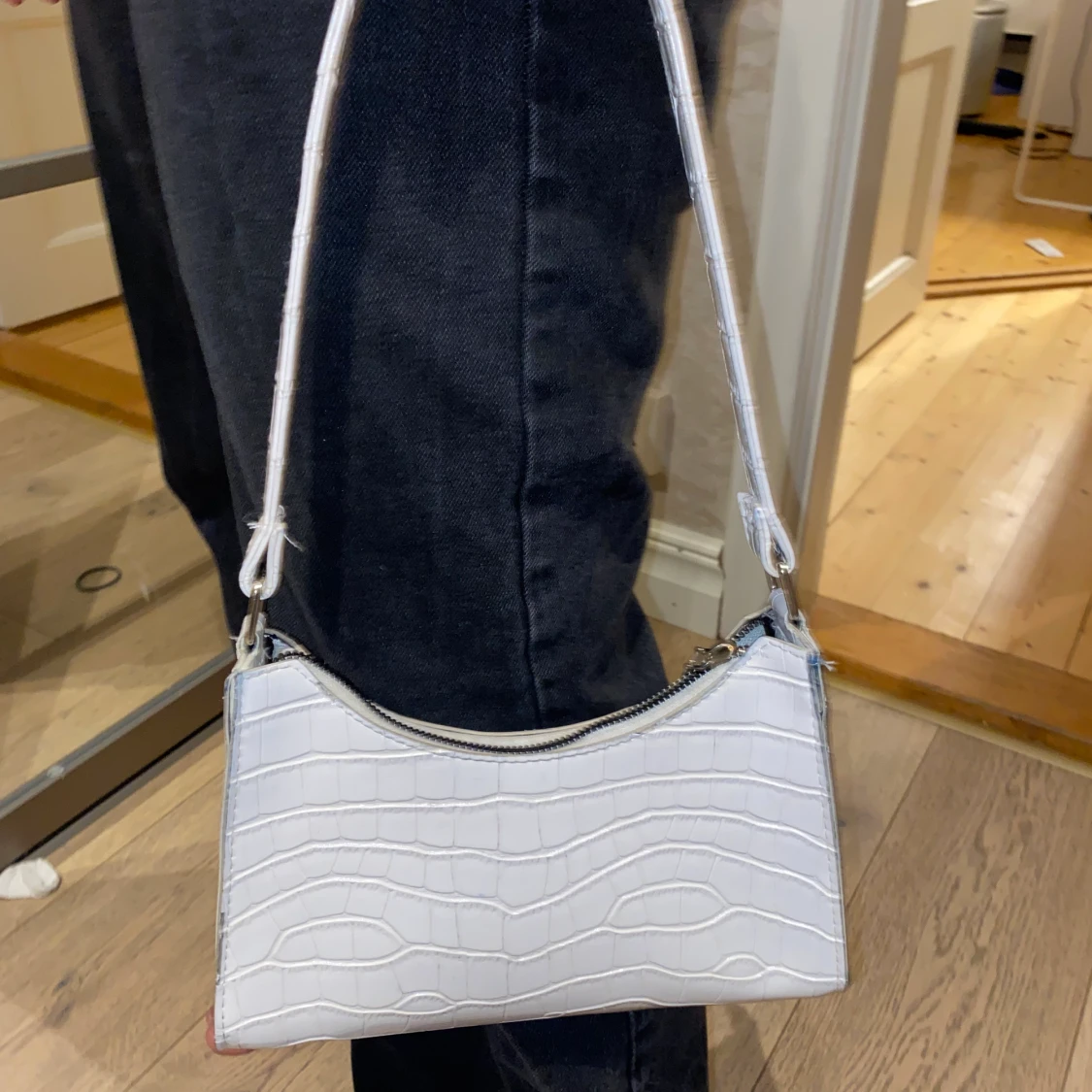 Vit handväska - 90