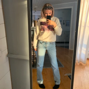 Sweatshirt med tryck - Krämvit tröja med tryck, jätteskönt material och snygg passform