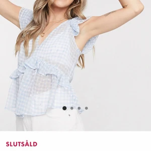 Topp - Rutig gullig topp i storlek M💙💙